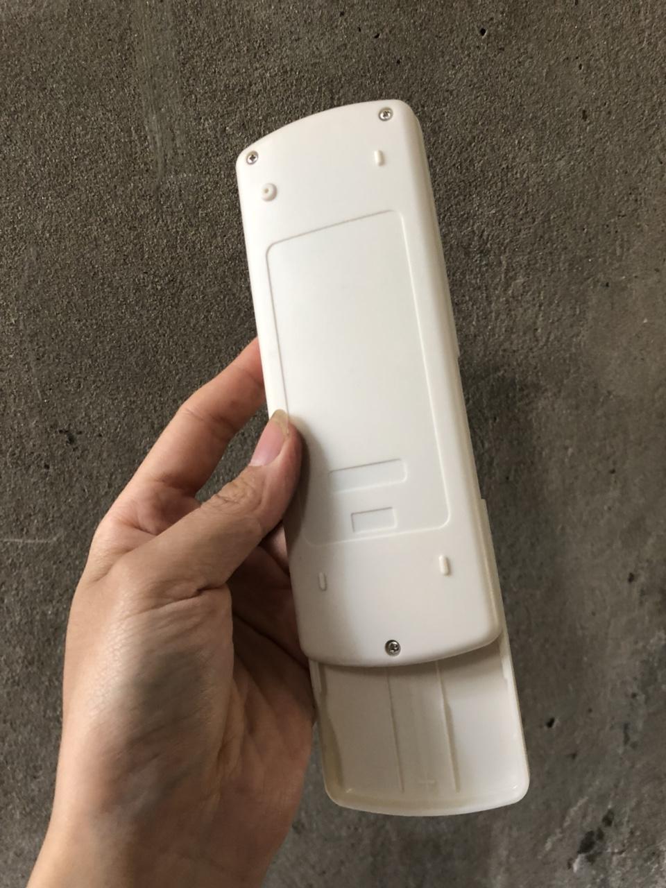 điều khiển điều hòa DAKIN  2 chiều