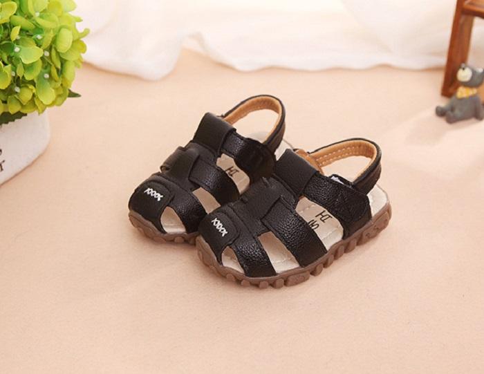 Giày sandal cho bé trai RS123 size 21 - 30 (Màu đen)