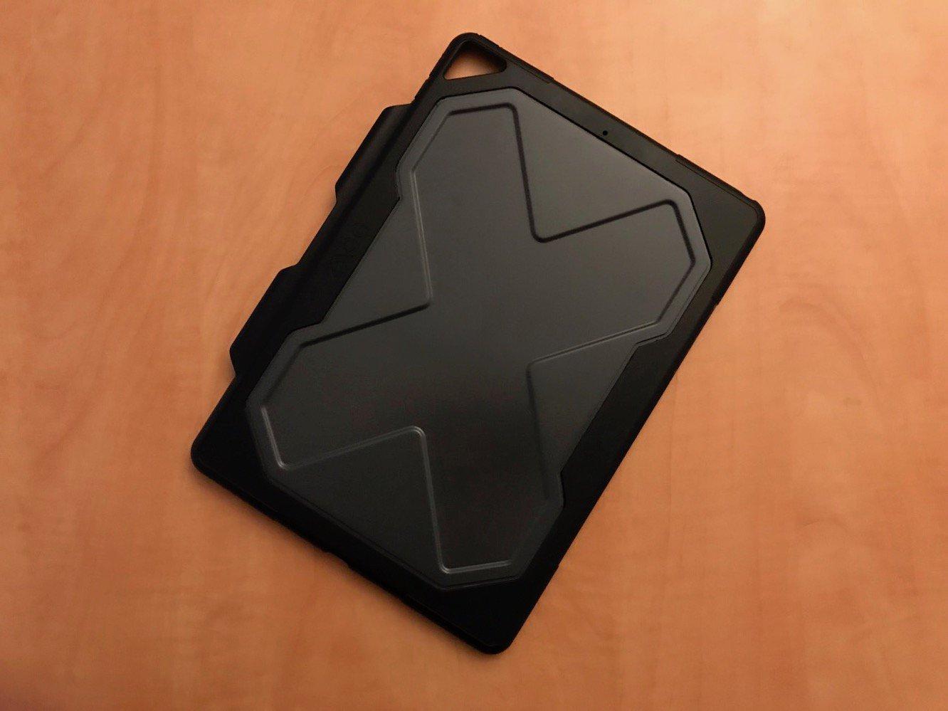 ỐP LƯNG BÀN PHÍM IPAD PRO 10.5 ZAGG RUGGED MESSENGER (2017) - Black