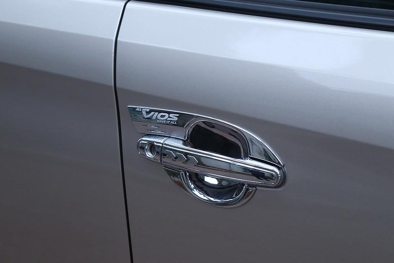 Bộ tay- hõm cửa Vios