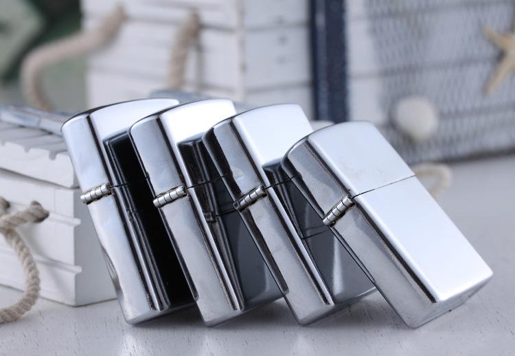 BẬT LỨA ZIPPO BẠC SÀNH ĐIỆU GIÁ RẺ - MKAC