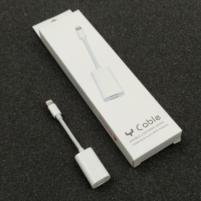 Cáp Lightning 2in1 chia Sạc và Tai nghe cho Iphone