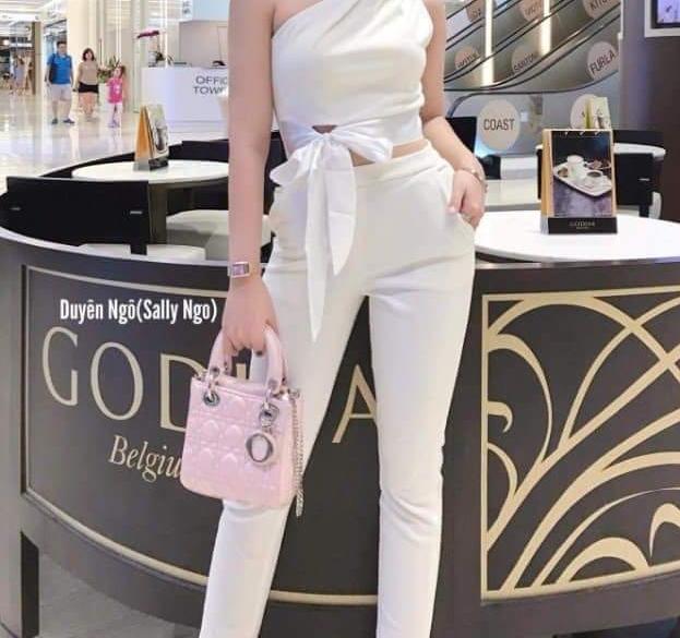 Sét áo croptop lệch vai và quần tây 