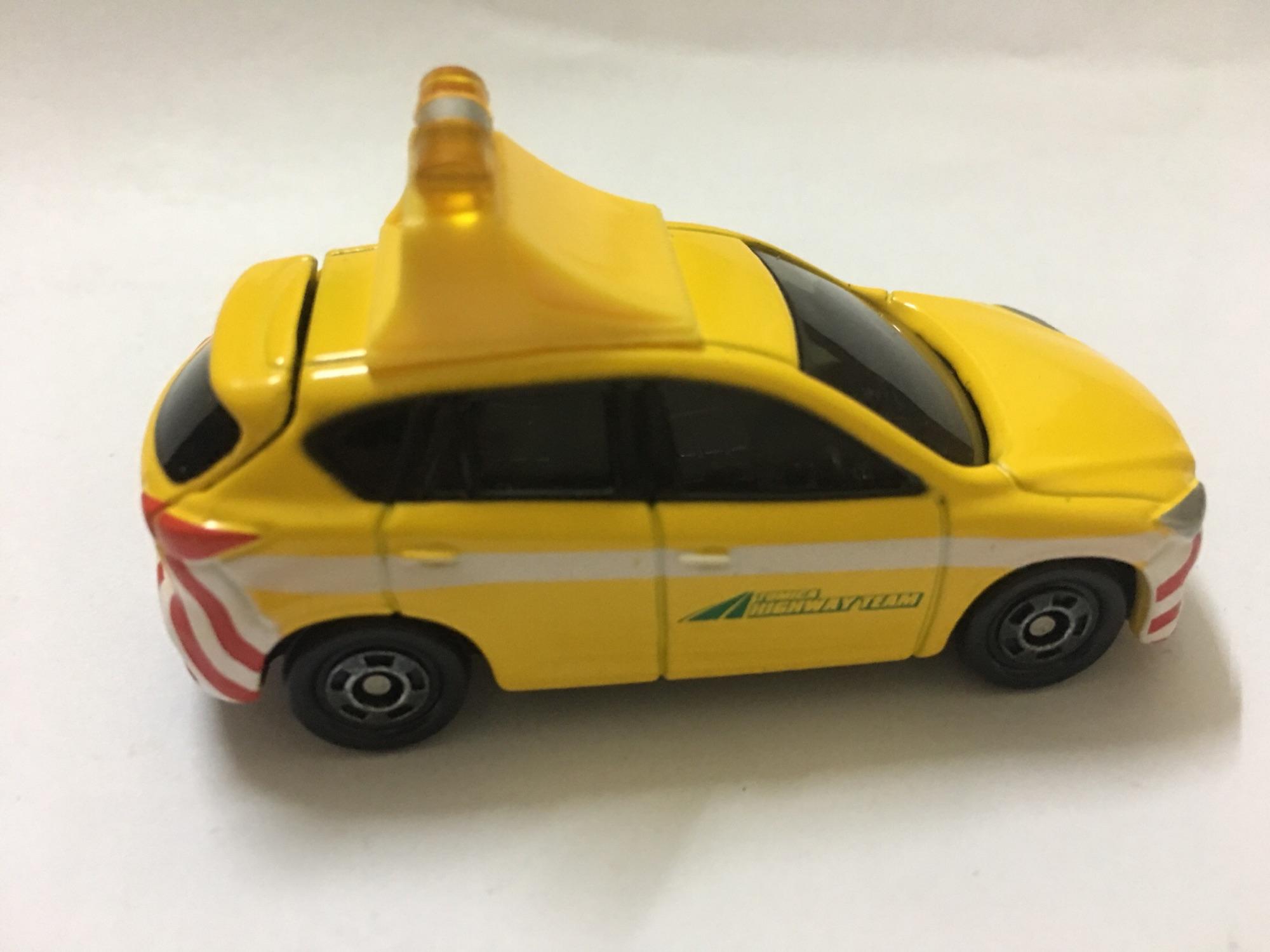 Xe mô hình Tomica Mazda CX5