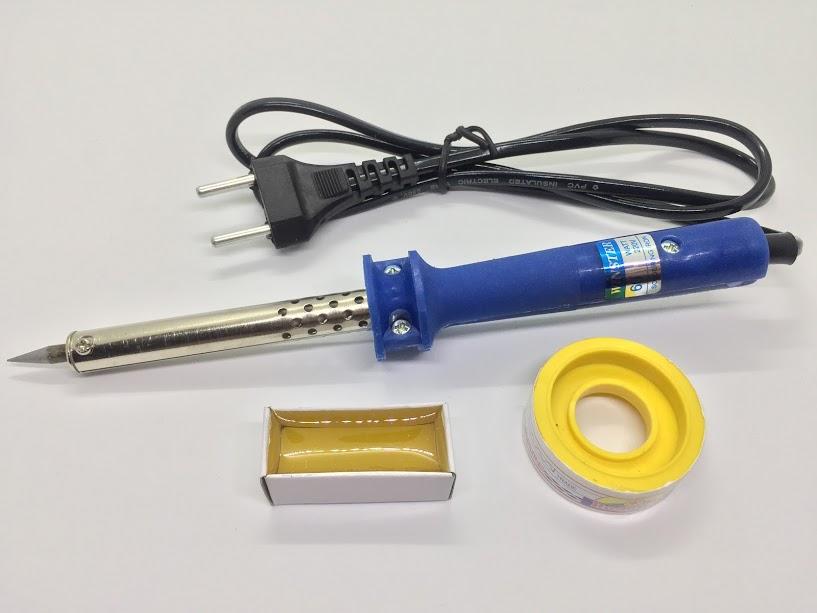 Mỏ hàn tặng kèm cuộn thiếc và cục nhựa thông