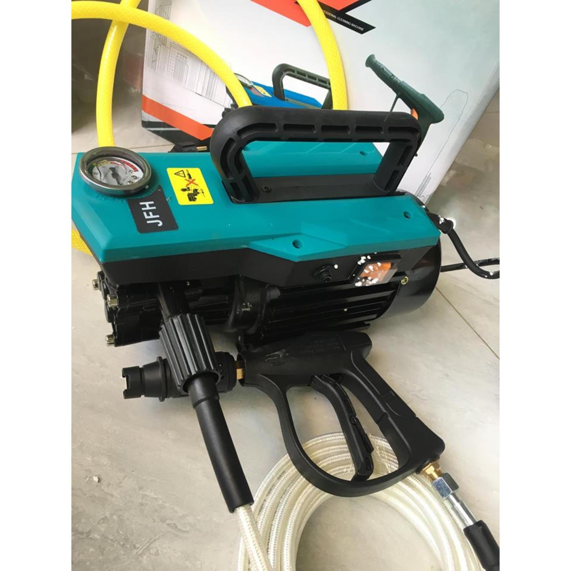Máy xịt rửa xe áp lực JFH 1200W