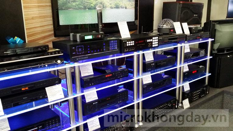 Micro Không Dây SHURE UR4S