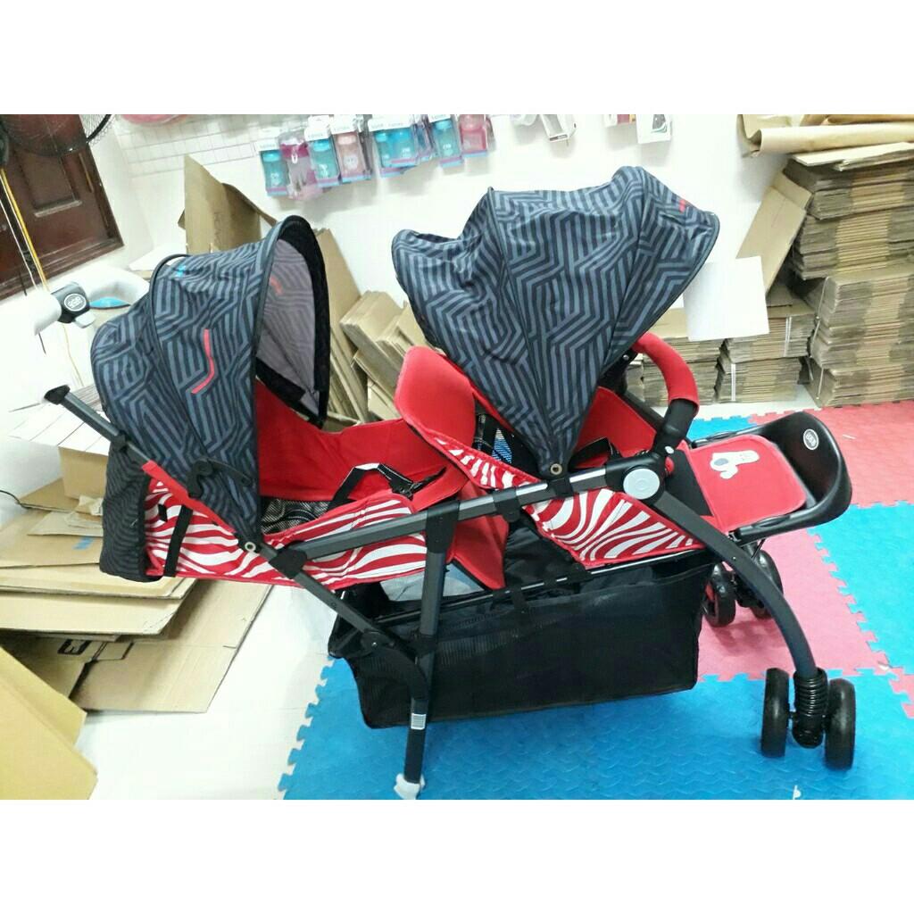 Xe đẩy đôi dọc Baobaohao 705 (ghế trước ghế sau)