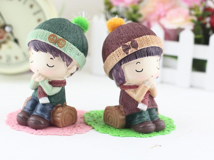 Tượng Cặp Đôi Xinh Xắn Để Xe Hơi