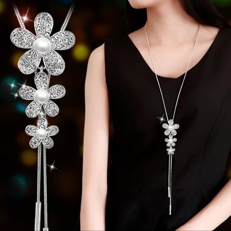 Dây chuyền hoa mai đính đá nữ tính dịu dàng phối đồ công sở hoặc đầm dạ tiệc