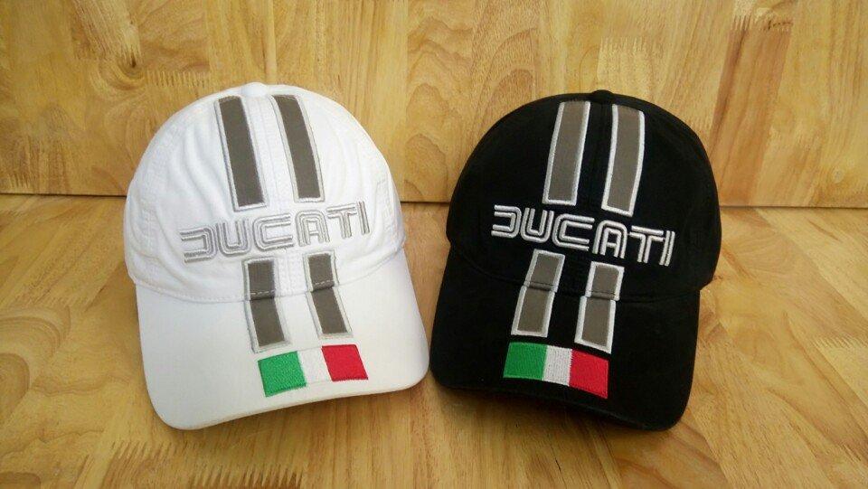 Mũ Lưỡi Trai Nam Nữ Thêu Tem Xe DUCATI Cực Chất (Màu trắng )