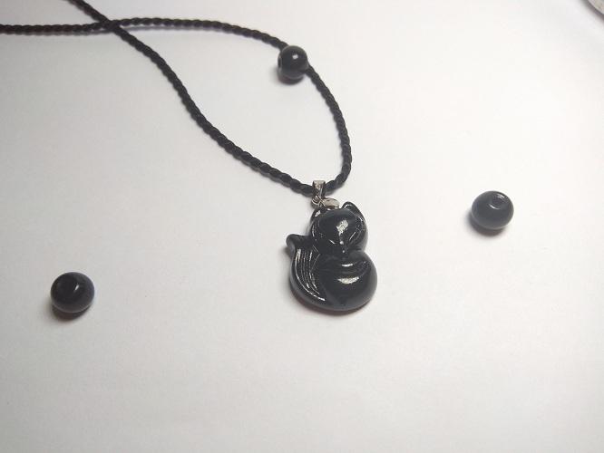Dây chuyền mặt đá hồ ly 3 đuôi (Chọn màu theo ảnh)