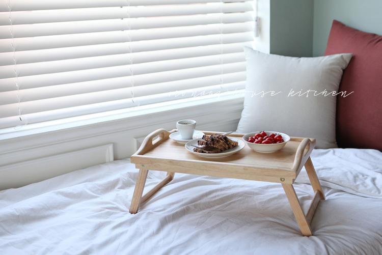 KHAY GỖ - BED TRAY - BÀN ĂN MINI