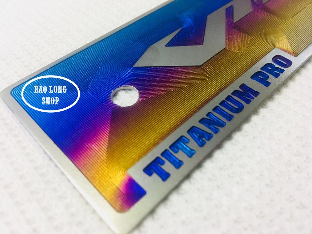 Bảng tên TITANIUM Xịn dành cho Vairo