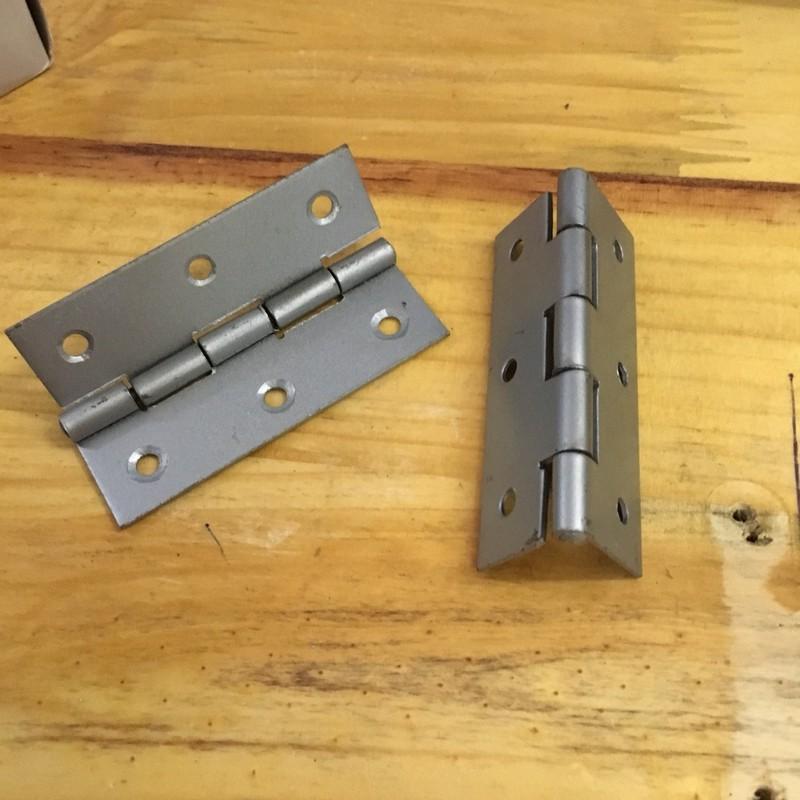 Hộp 24 Bản Lề Lá Sắt 65x25mm (Bạc)