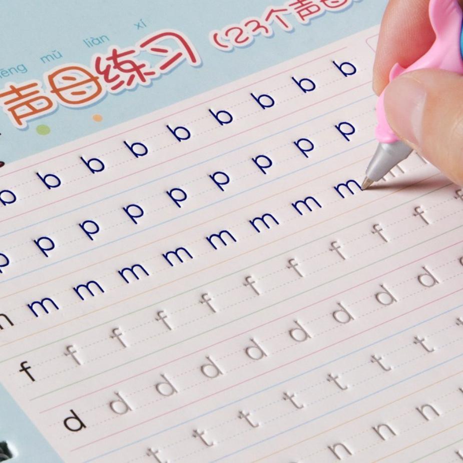 Set 3 quyển vở tập tô tự bay màu mực sau 10p ( Tặng kèm bút + miếng đệm bút )