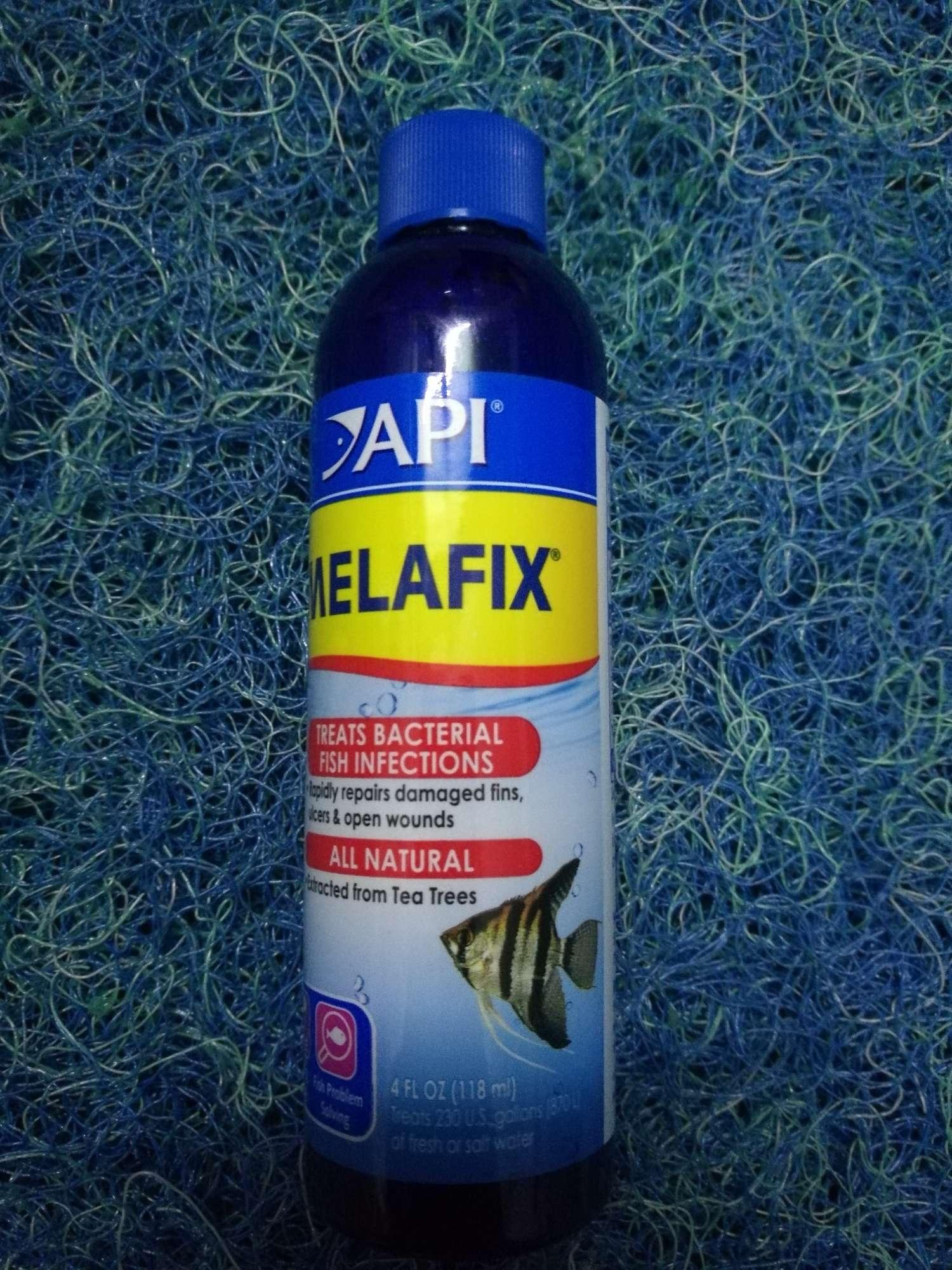 [HCM]Thuốc trị nhiễm khuẩn cho cá API Melafix hàng Mỹ 118ml