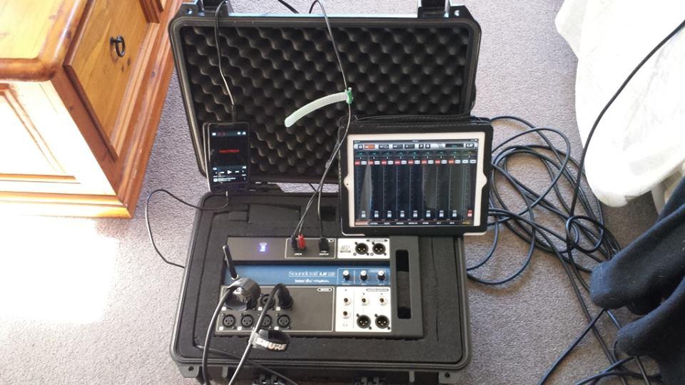 BỘ TRỘN KỸ THUẬT SỐ SOUNDCRAFT Ui16