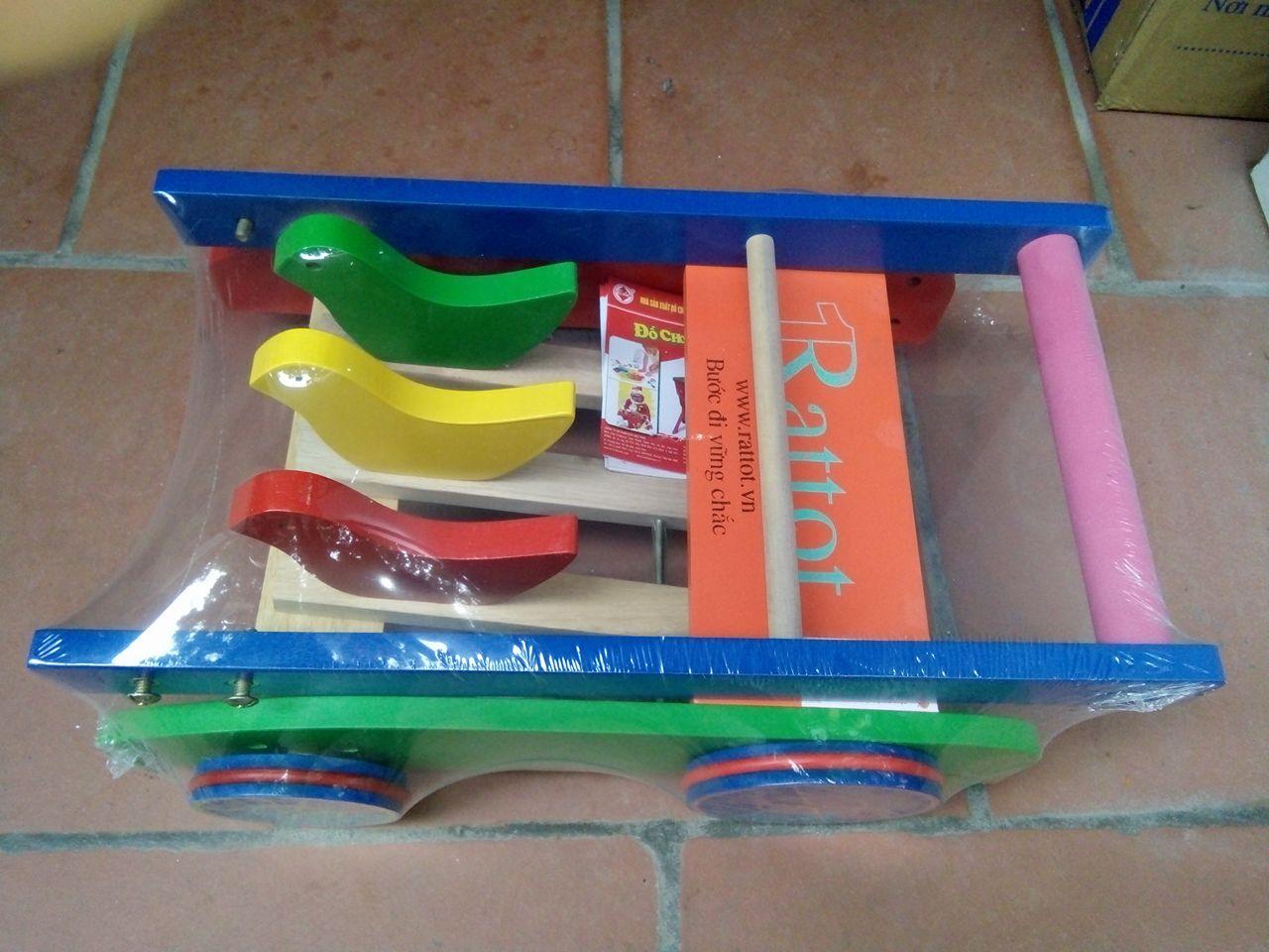 Xe tập đi gỗ hình 3 con gà