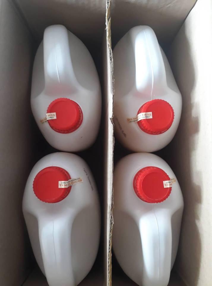 1 THÙNG (4 CAN) nước giặt Care more