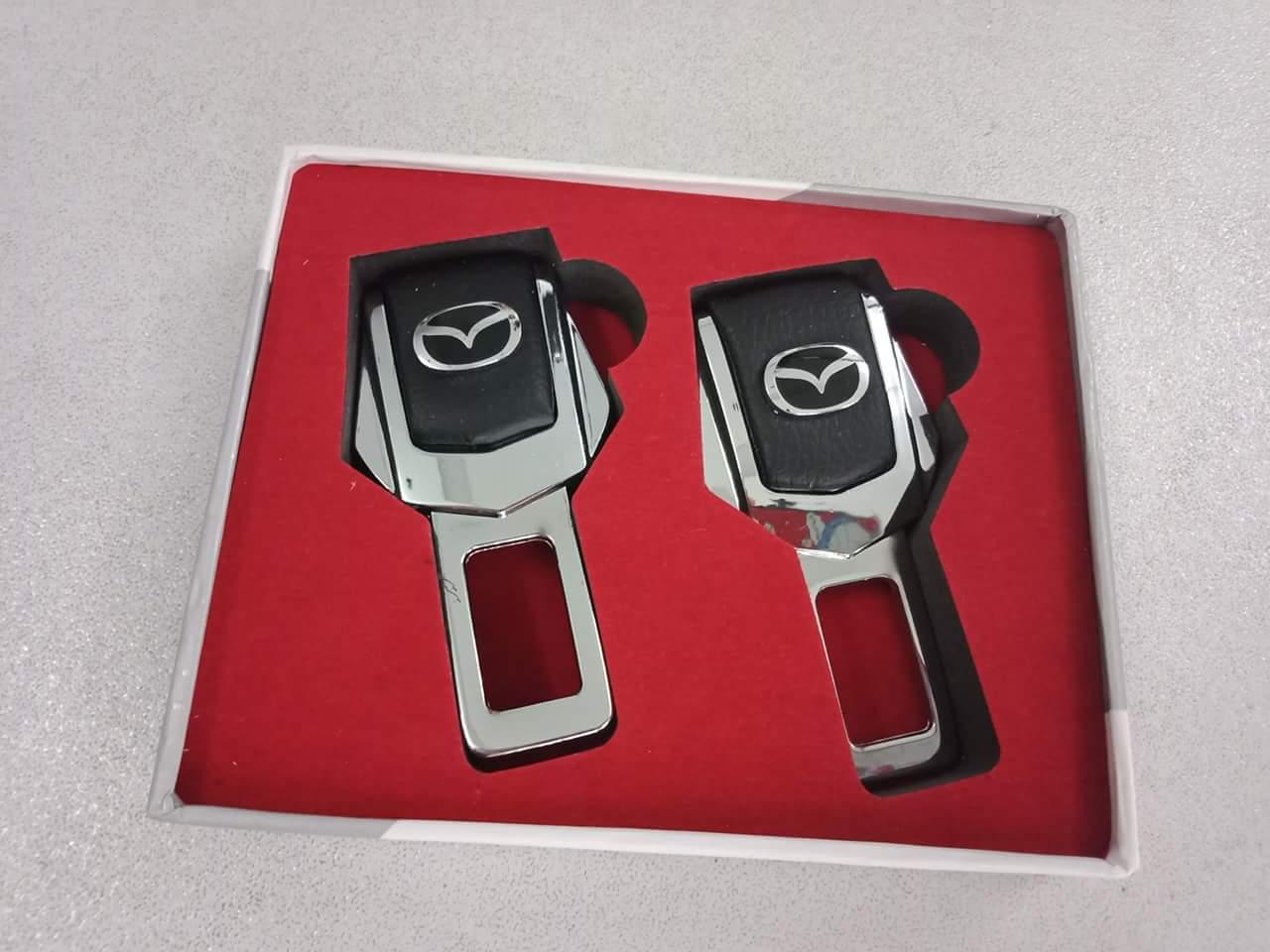 [Hỗ trợ lắp đặt khách Hà Nội] Bộ chốt cài dây an toàn logo theo xe Mazda