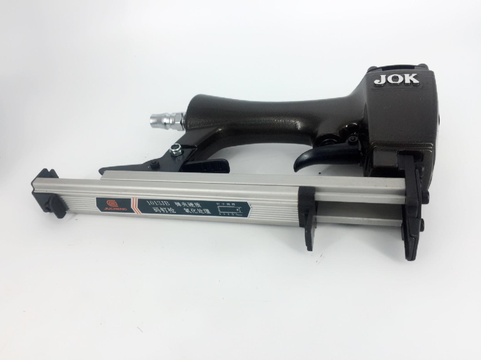 [HCM]DỤNG CỤ ĐÓNG ĐINH U JOK 1013J