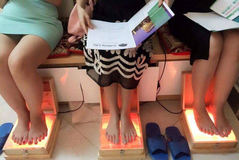 Đá muối massage chân 2 viên