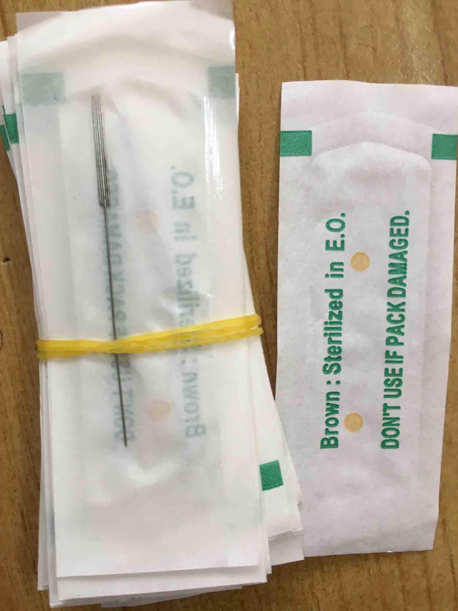 Kim 5 dẹt 0.35  - kim phun xăm thẩm mỹ (gói 100 kim) ( Dụng cụ phun xăm thẩm mỹ )