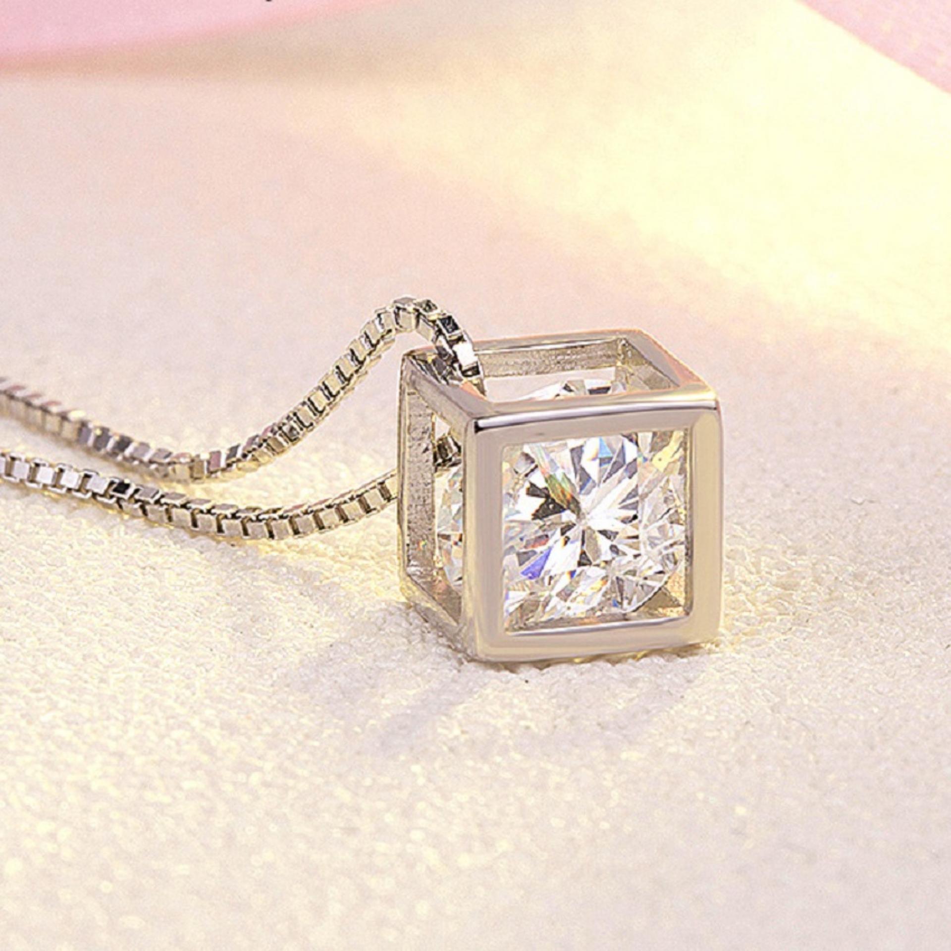 Dây chuyền thời trang khối vuông kim cương nhân tạo Zircon sang trọng HHN-DG07(Bạch Kim)