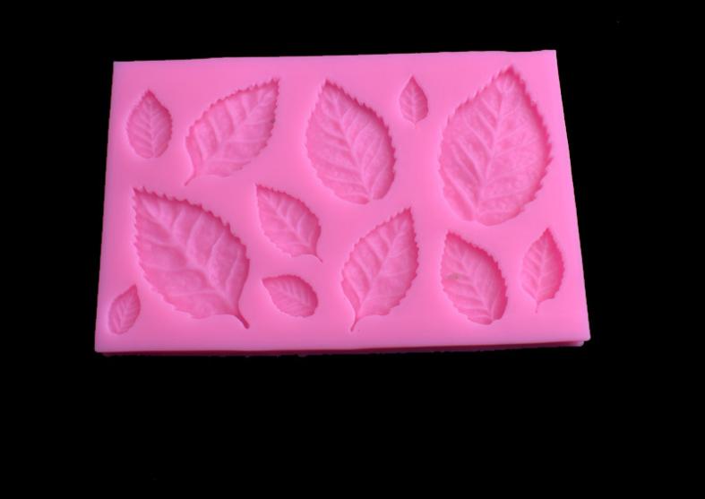 Khuôn silicon 3D 12 lá hồng
