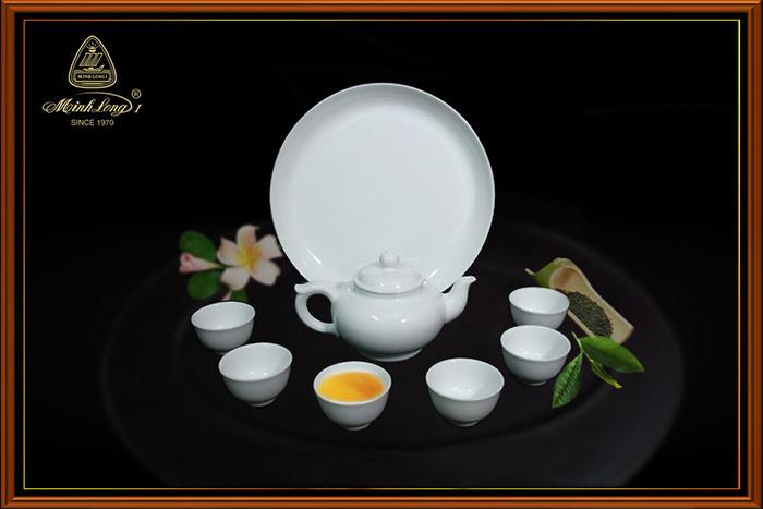 Bình trà Sứ Trắng Minh Long 0.35l Jasmine Trắng ( không kèm ly , dĩa , khay ) tặng kèm trà Linh Chi Thủy Mộc