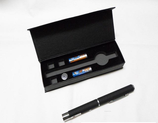 Bút laser 303 Green point (Đen) + Tặng Cặp pin AAA
