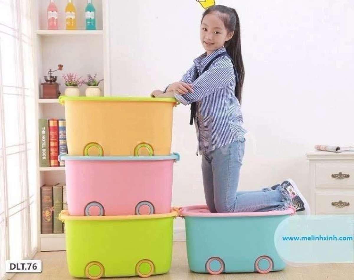 Thùng đựng đồ chơi có nắp và bánh xe koi.shop