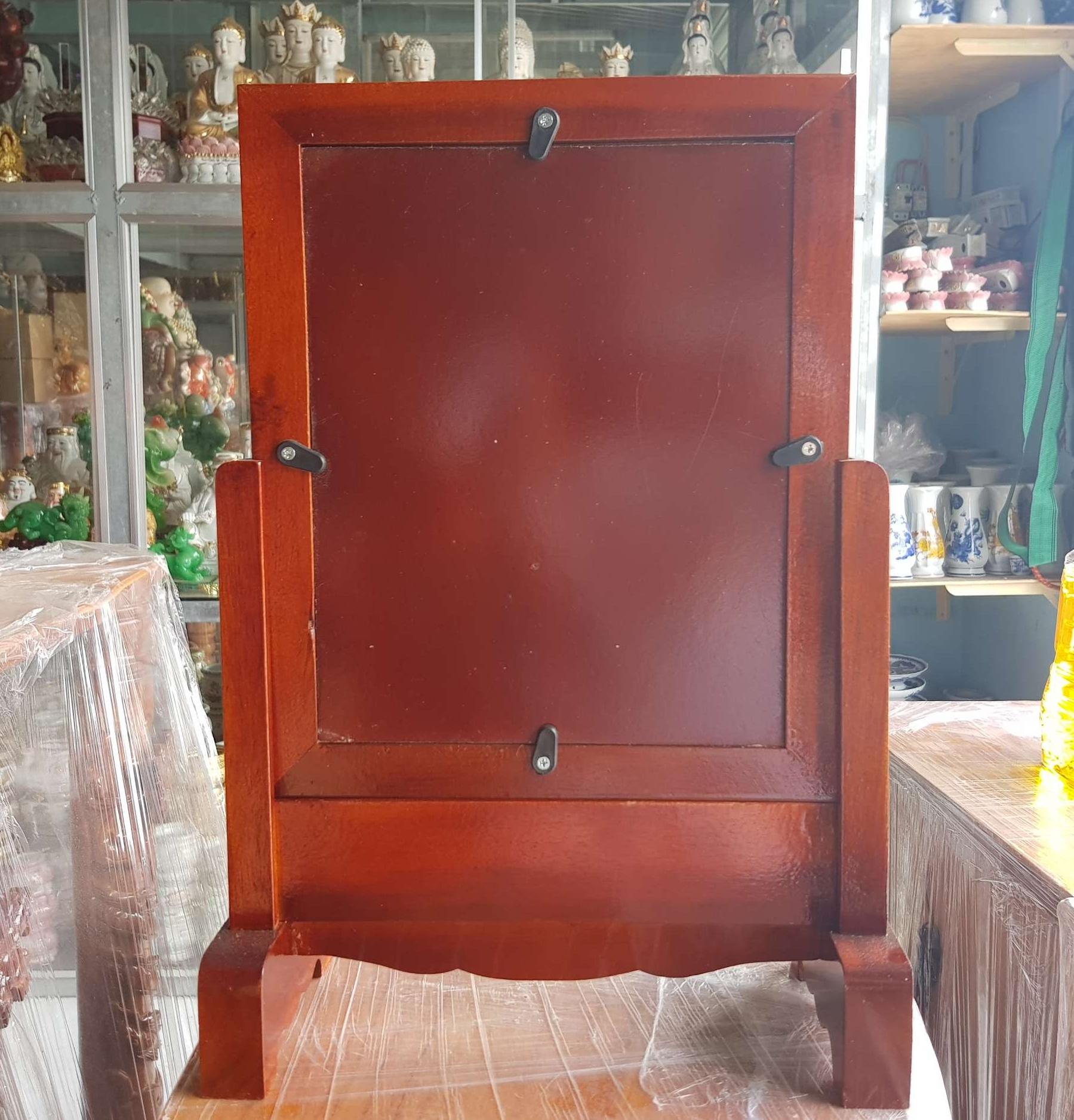 Khung hình thờ gỗ tràm bông vàng