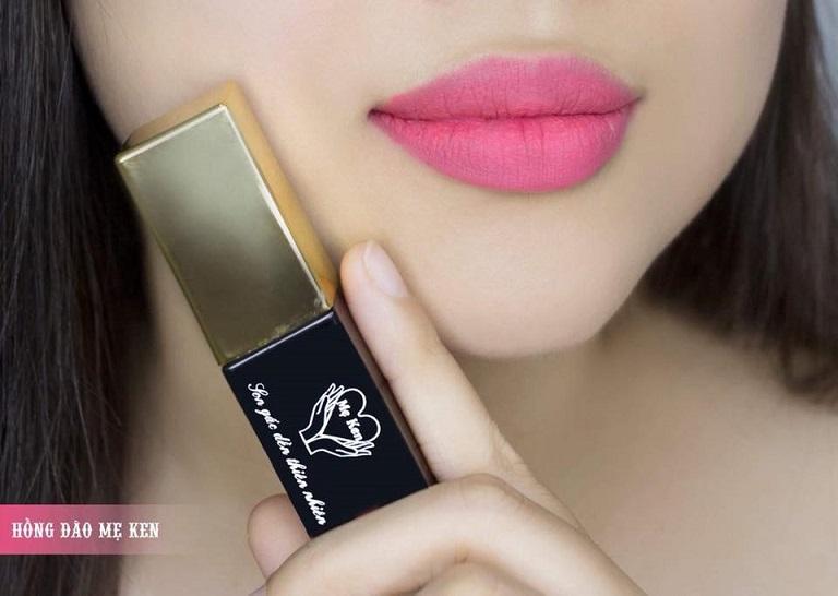 SON KEM GẤC DỀN MẸ KEN COMBO 1 SON 1 DƯỠNG MÀU HỒNG ĐÀO-CHẤT SON LỲ BỀN MÀU AN TOÀN TƯƠI MƯỚT MÔI