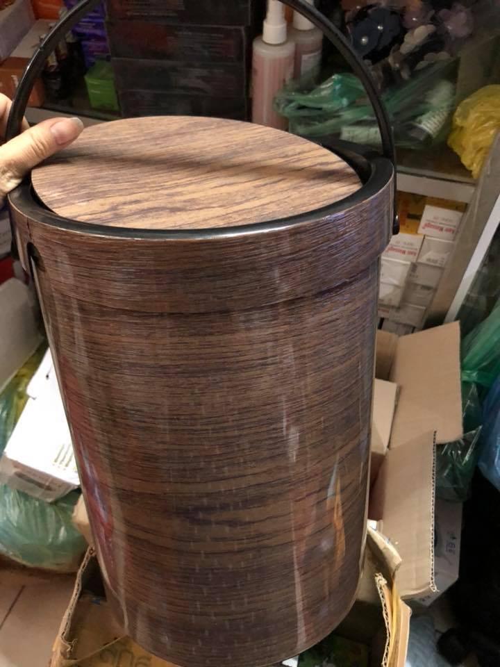Thùng đựng rác vân gỗ tiện ích 30*23cm