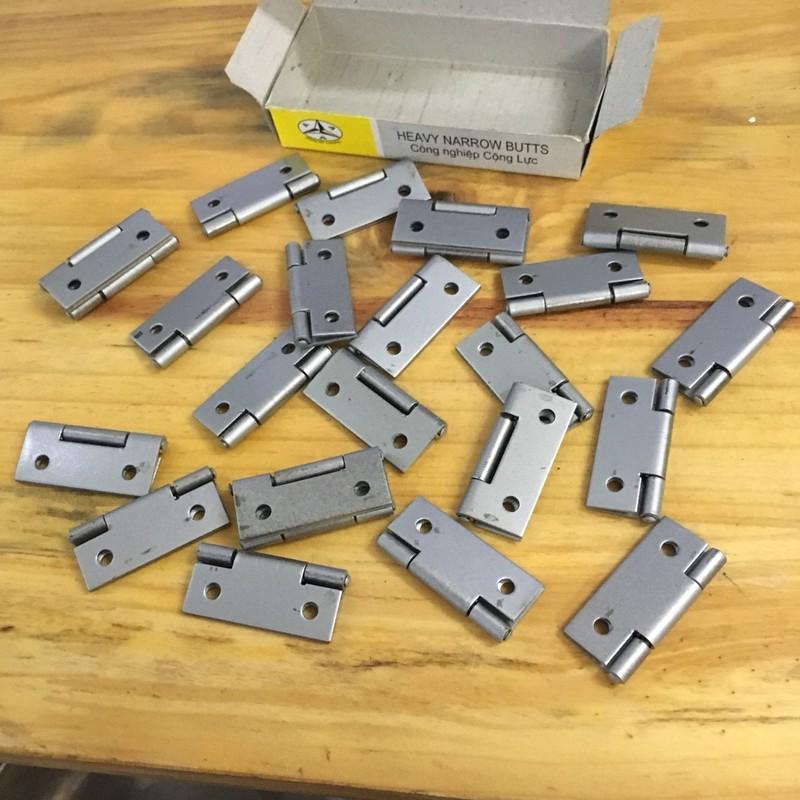 Hộp 24 bản lề lá sắt 38x15mm