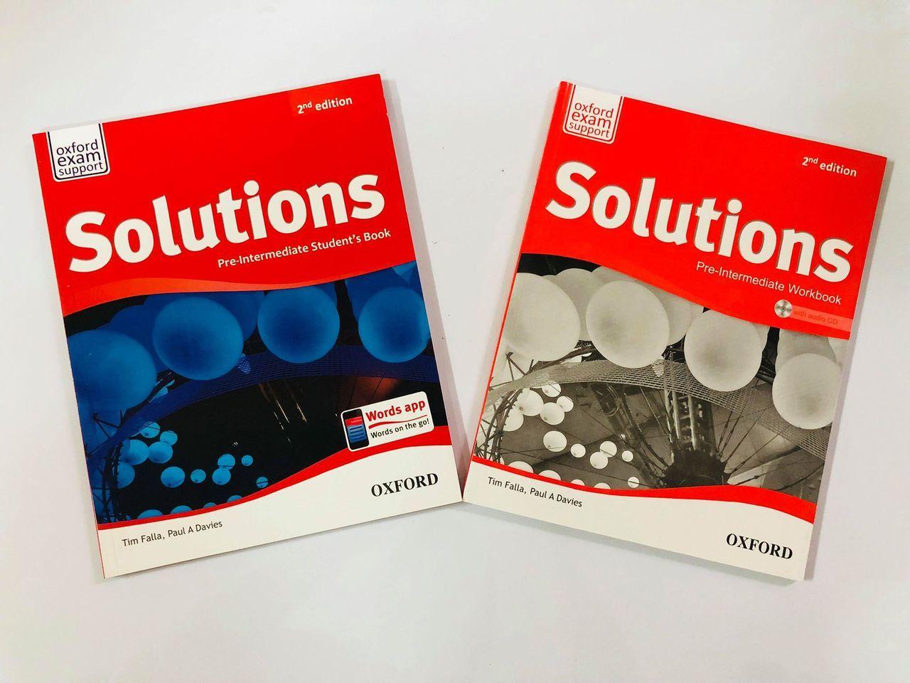 Bộ sách Solutions Pre-Intermediate (Trọn bộ 2 cuốn)