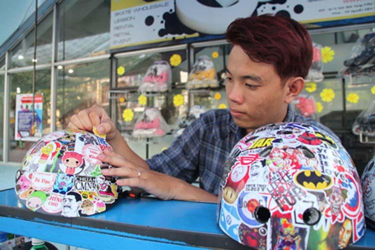 Combo 100 sticker dán mũ bảo hiểm, dán xe, dán laptop ...
