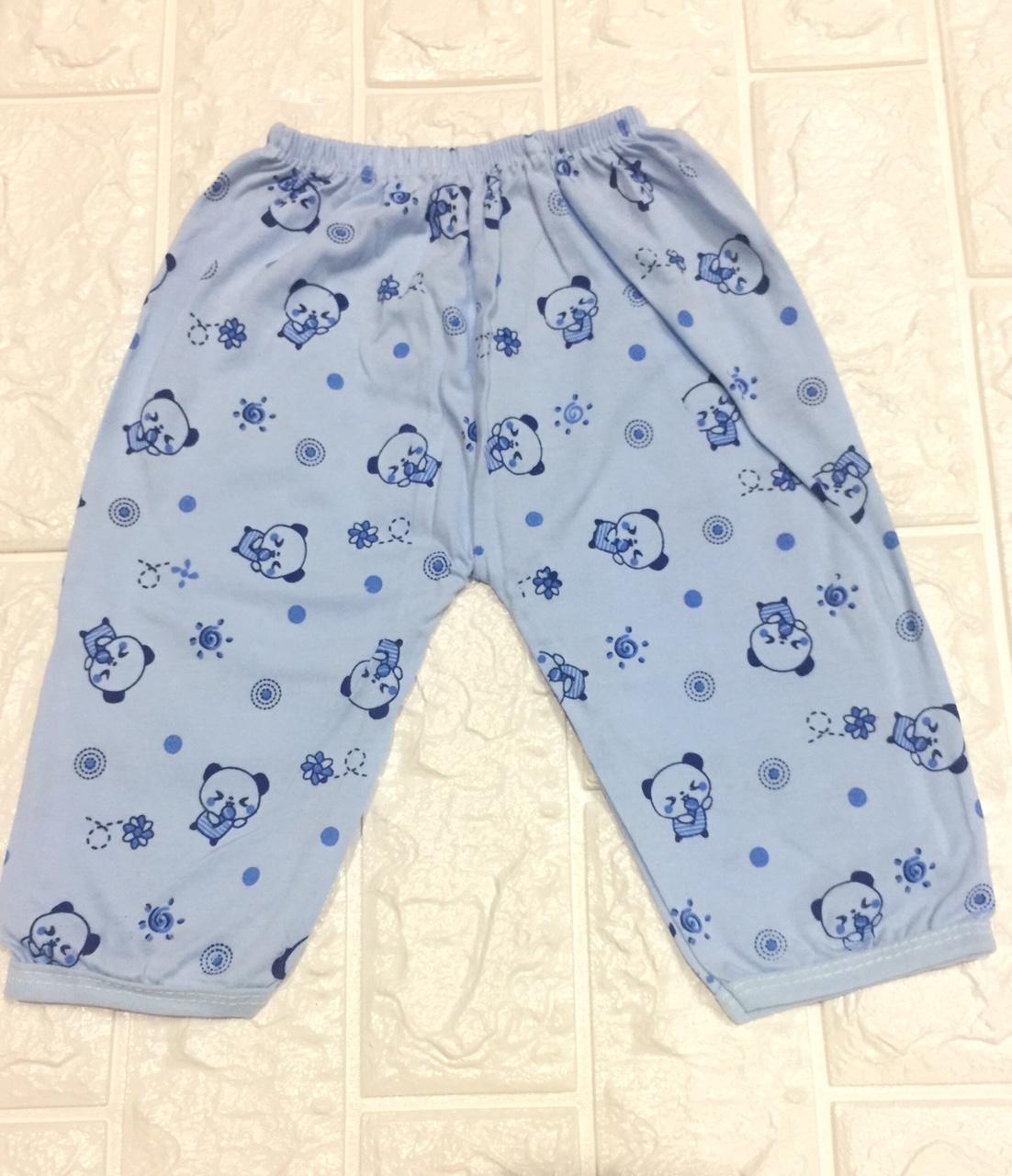 Quần chục trẻ sơ sinh Carter