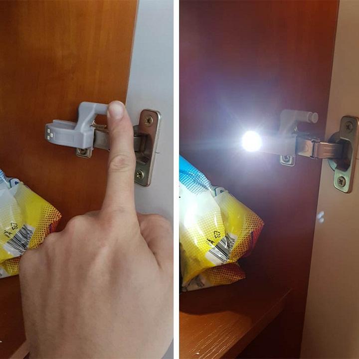 Đèn LED gắn bản lề chiếu sáng tủ quần áo, tủ bếp (Trắng)
