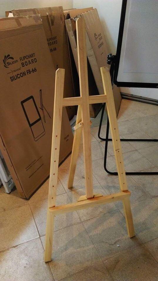 Combo bảng menu 60x80 cm + Giá đỡ bảng (Tặng kèm bút dạ quang, bông lau, hộp phấn)