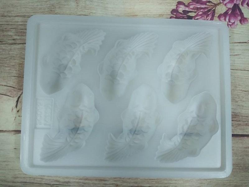 KHUÔN RAU CÂU NHỰA 6 CÁ CHÉP