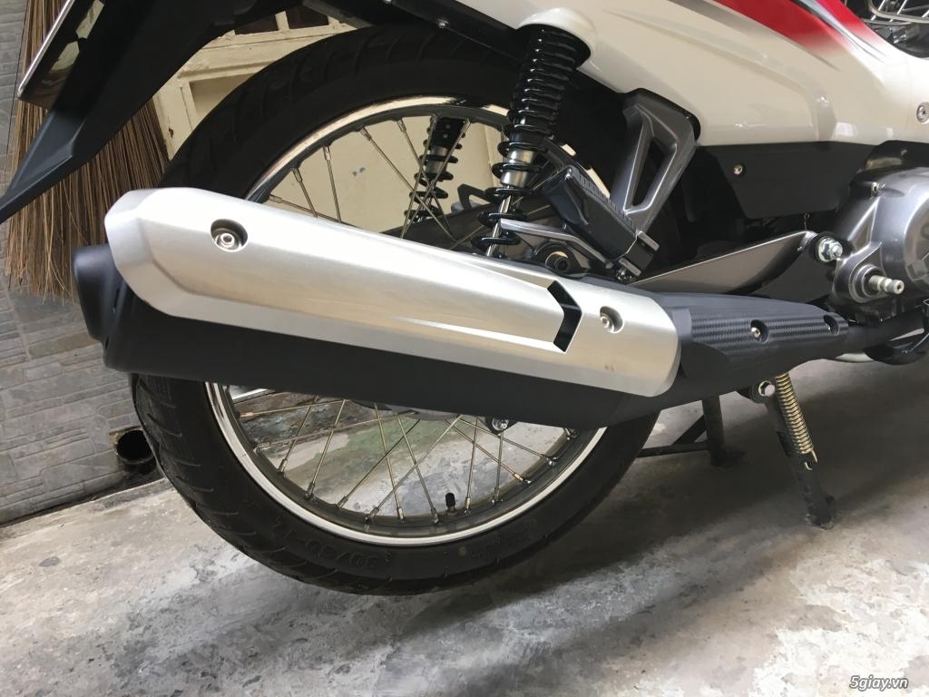Pô Spark gắn Sirius + ốp pô Spark