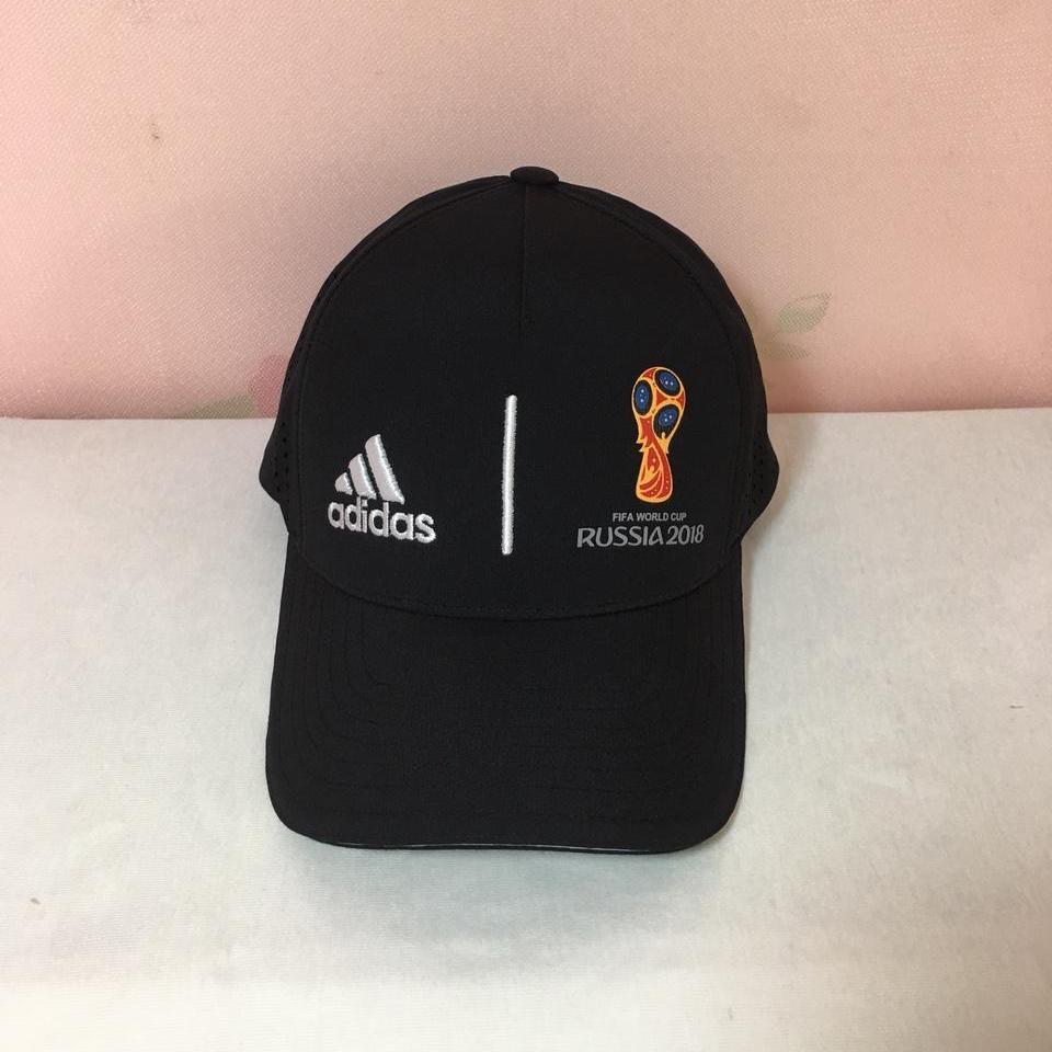 Nón kết thể thao World Cup 2018 (Trắng, đen)