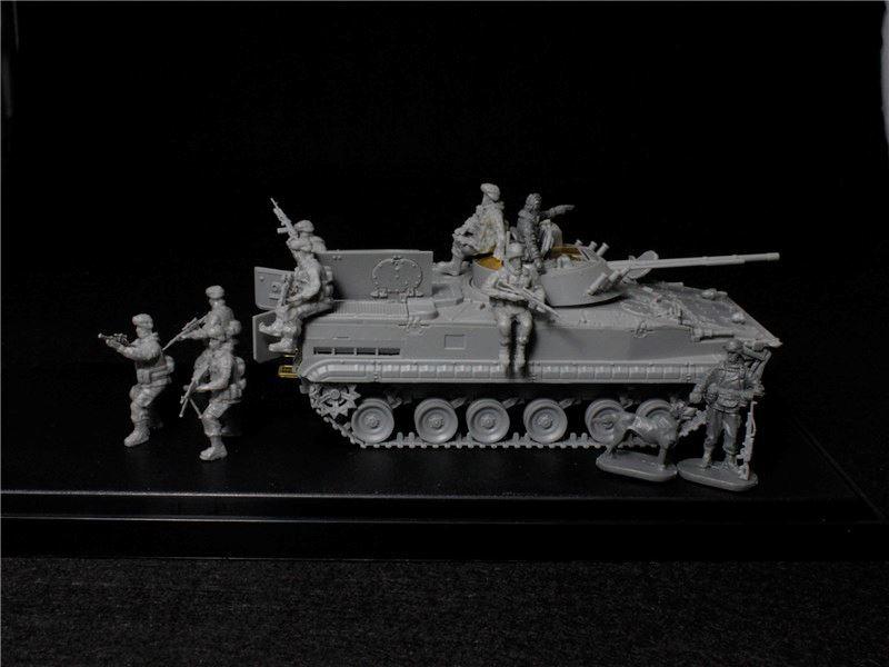 Mô hình lắp ghép xe chiến đấu bộ binh BMP-3