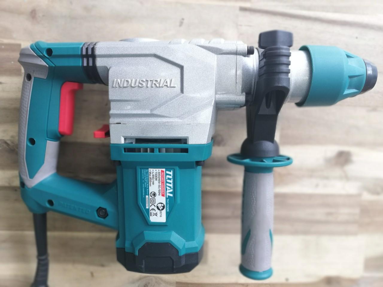 1500w máy khoan đục bê tông total th115326 kèm 3 mũi khoan gài+2 mũi đục