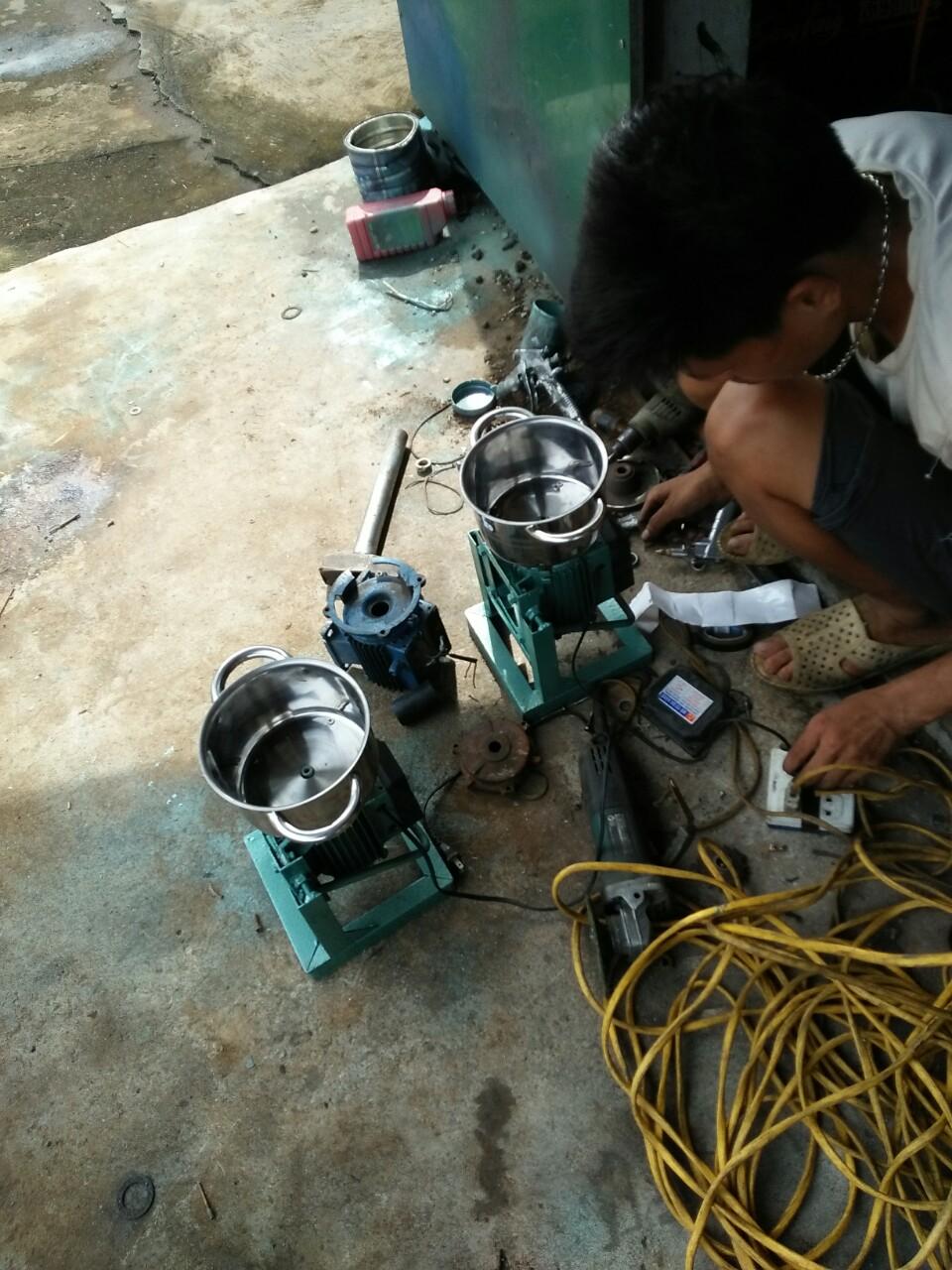 [FreeshipMax]Máy xay thịt làm giò , chả  công suất 370W