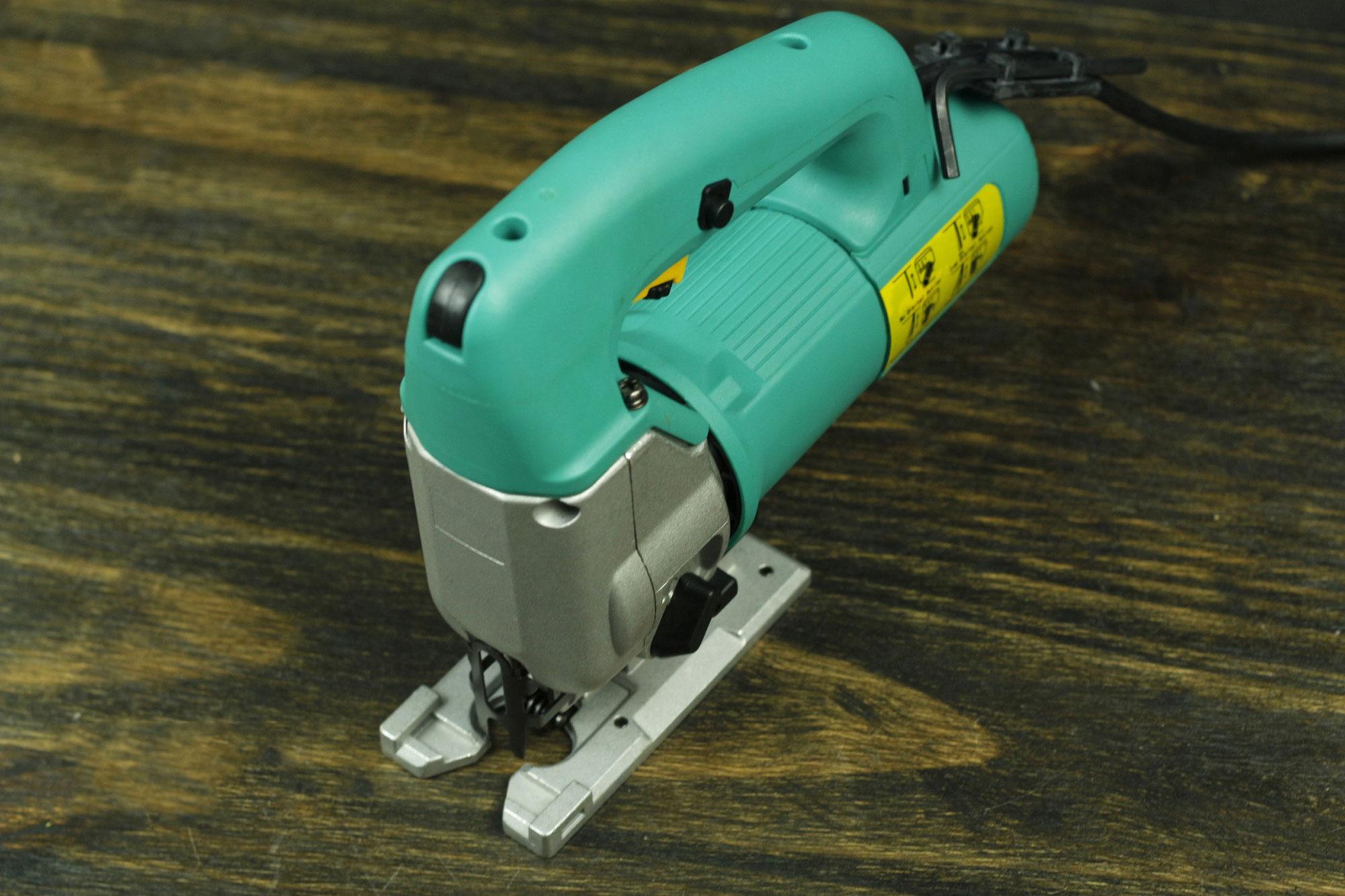 Máy cưa lọng 580W DCA AMQ85 M1Q-FF-85