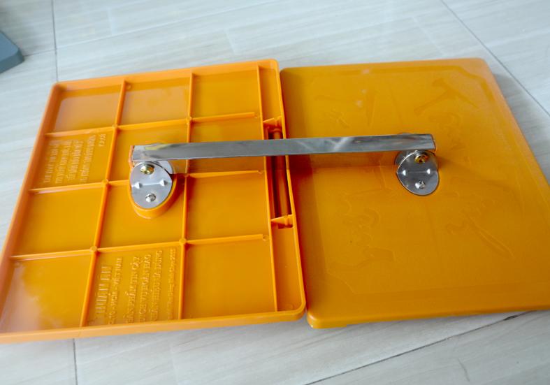 Kệ tụng kinh nhựa chân inox